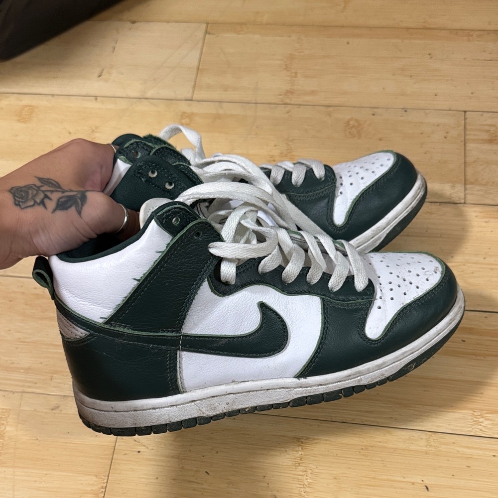 Nike Green and White Women's Sneakers